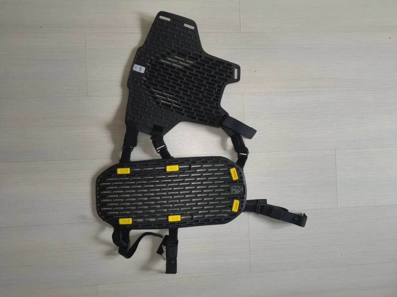 Chránič páteře a hrudi POC