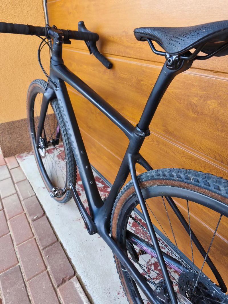 Specialized Diverge Karbon El.GRX Di2, karbon kola