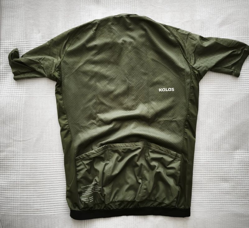 Dresy Kalas různé.