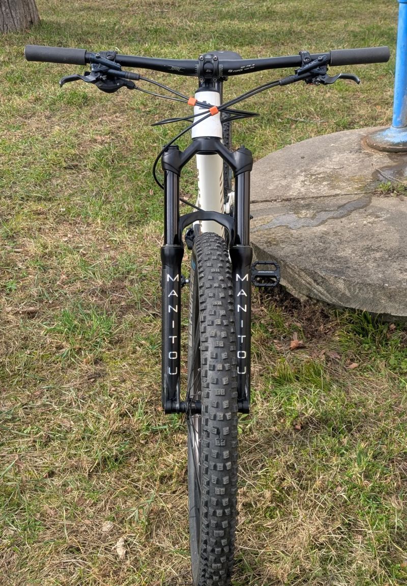 Canyon Neuron Young Hero