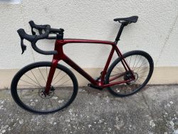 Trek Émonda SL 6 eTap - crimson/trek black 60cm