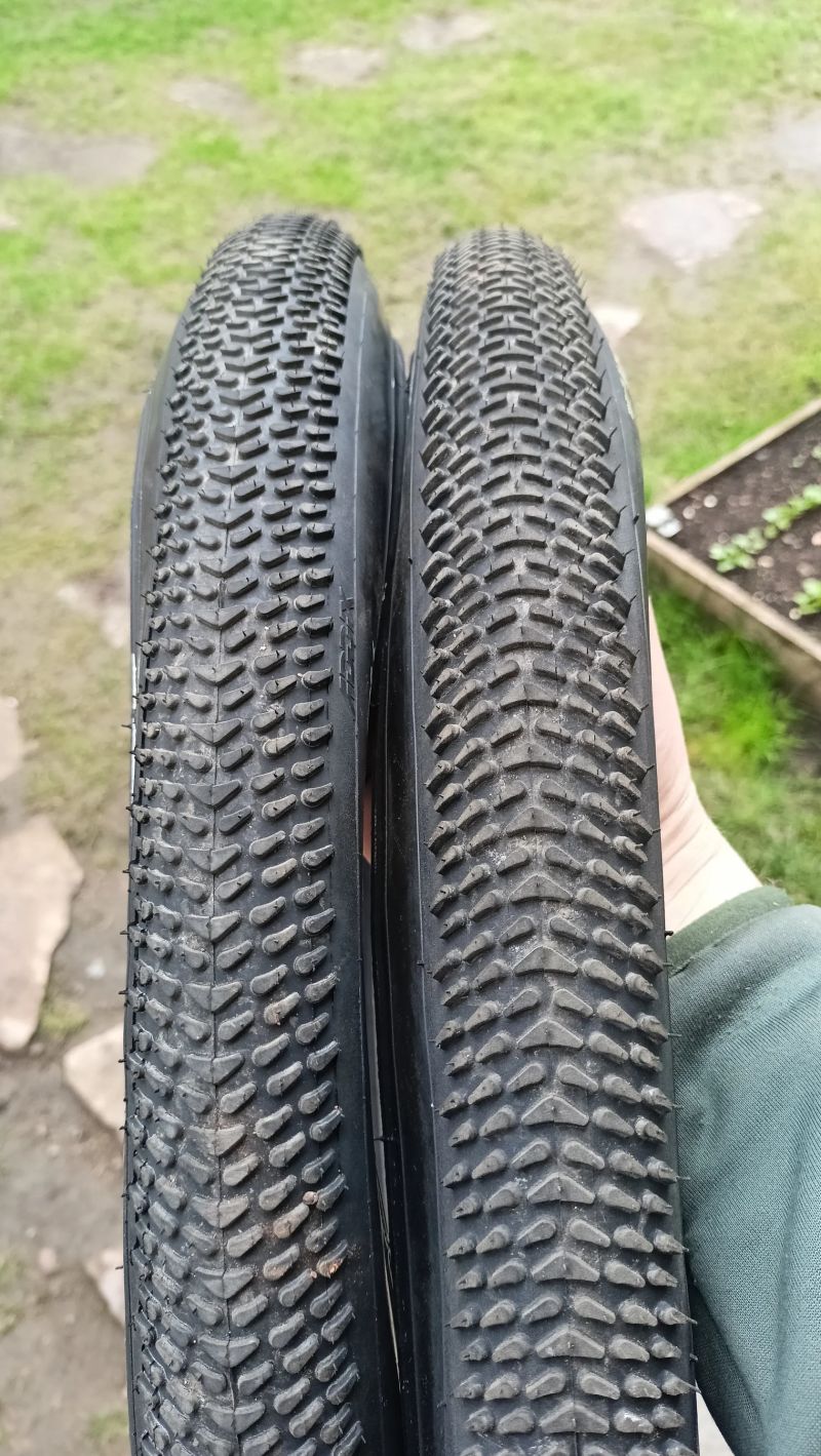 Pláště Schwalbe G-One R, Kevlar, TLR, 45-622