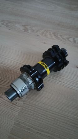 *Nový* Zadní náboj Mavic – SRAM XD (12x142)