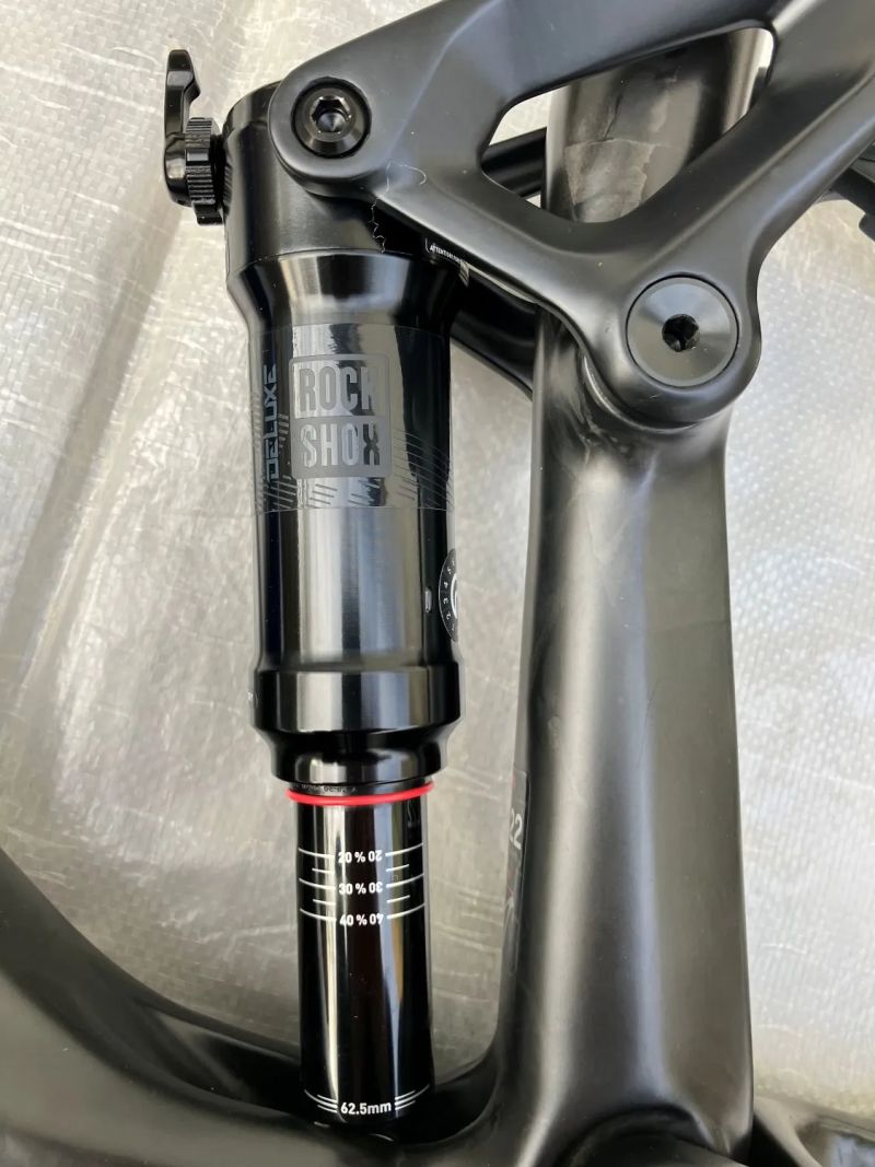 Felt Decree karbonový rám XL + tlumič RockShox Deluxe RT3