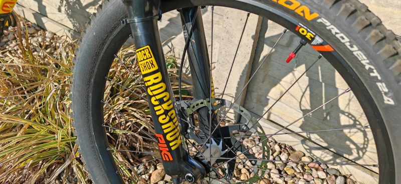 Mondraker Foxy R carbon