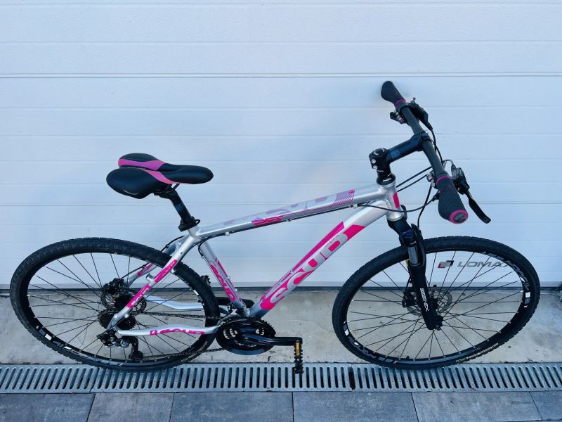 Scud Lady Cross 28 ( PC: 17.990kč ) " L " 