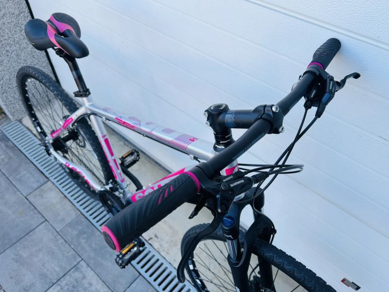 Scud Lady Cross 28 ( PC: 17.990kč ) " L " 