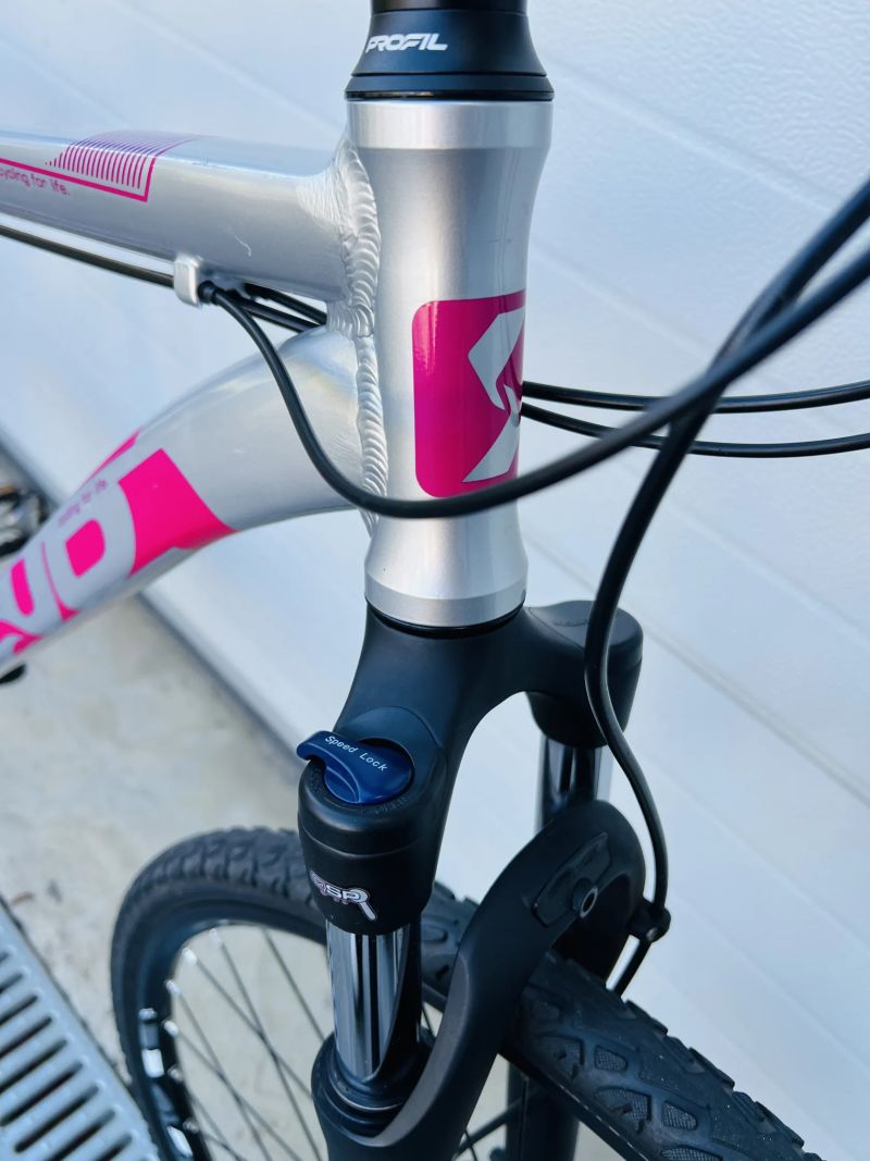 Scud Lady Cross 28 ( PC: 17.990kč ) " L " 