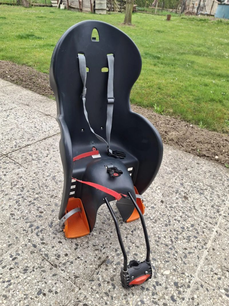 zadní dětská sedačka WALLAROO