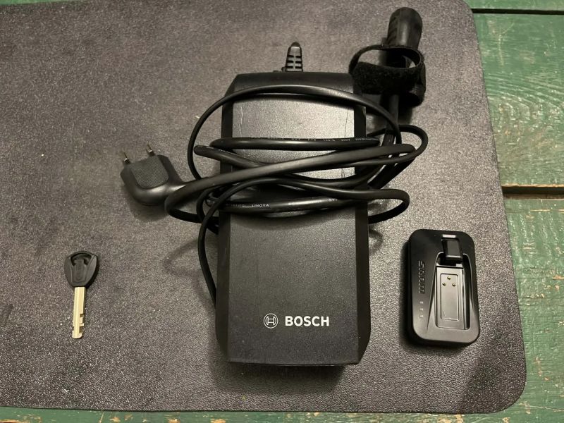 Elektrokolo Apache Hupahu Bosch CX gen. 4, 625 Wh, velikost L, elektrické řazení SRAM GX AXS, 29"