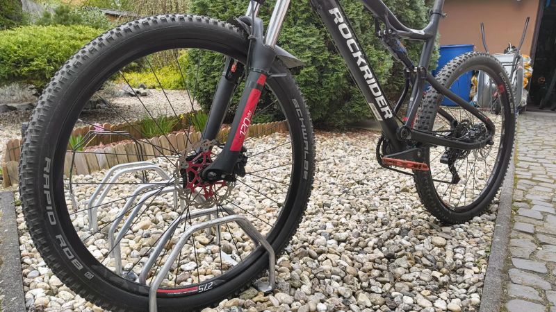 Celoodpružený Rockrider ST530S (jednopřevodník, hydraulické kotoučové brzdy) 