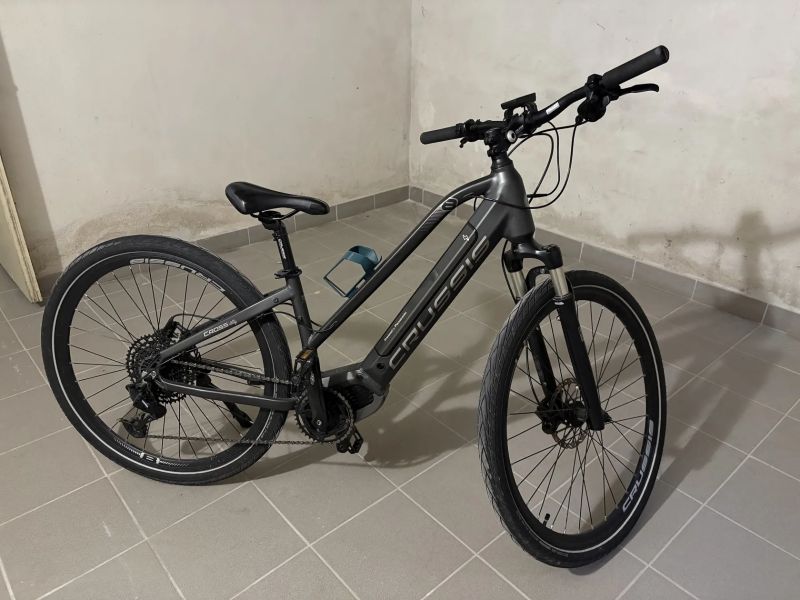 Crussis ONE - OLI Cross Lady