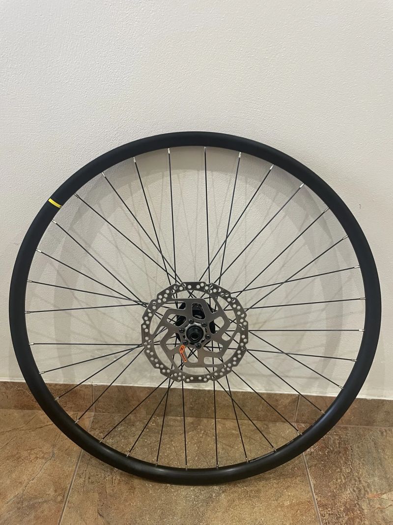 Zapletená kola 29 palců Mavic XC 425