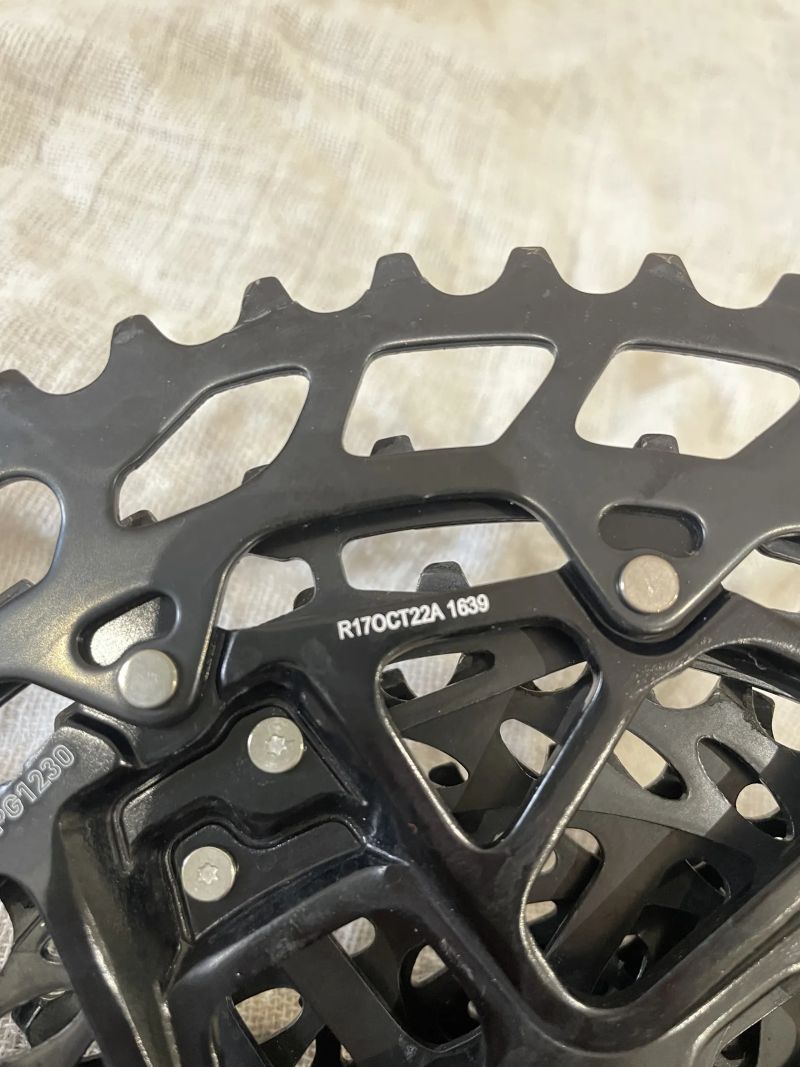 Kazeta SRAM PG 1230, 12 převodů