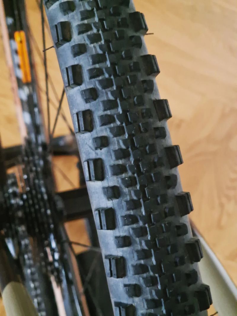 Fuji Jari 1.5 / SRAM Apex 1x11 / velmi dobrý stav / cca 1000 km