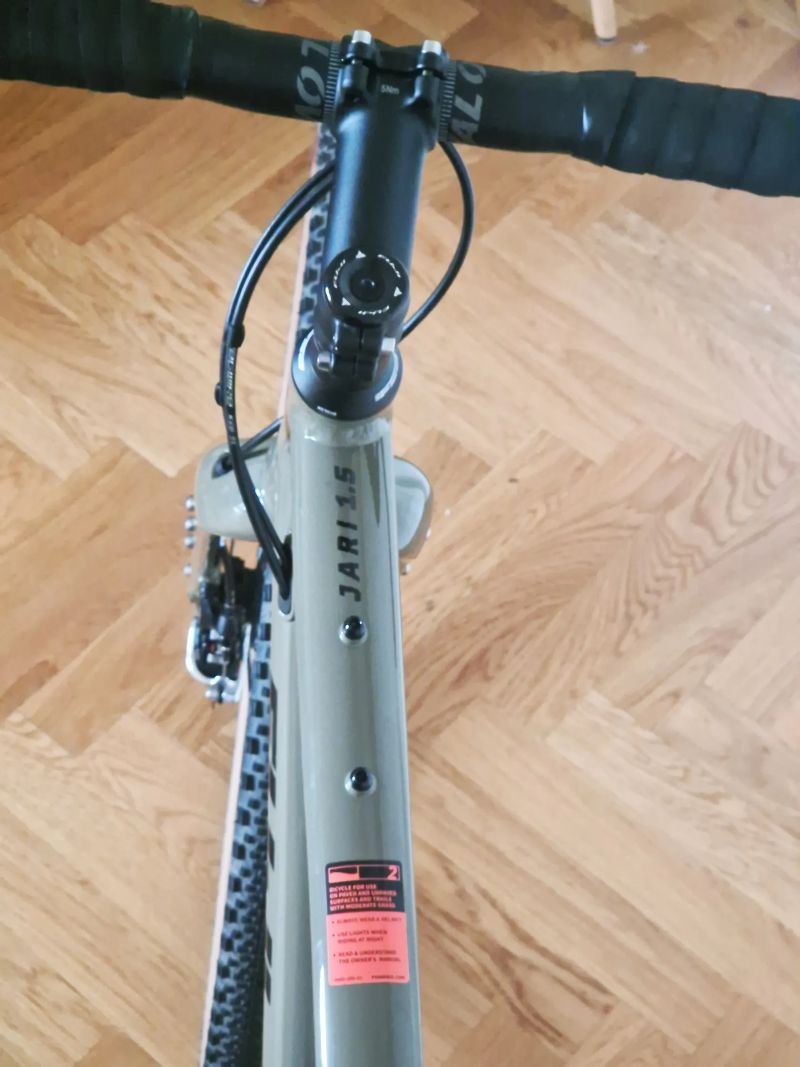 Fuji Jari 1.5 / SRAM Apex 1x11 / velmi dobrý stav / cca 1000 km