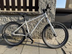 Ultralehké dětské kolo Early Rider Belter 20