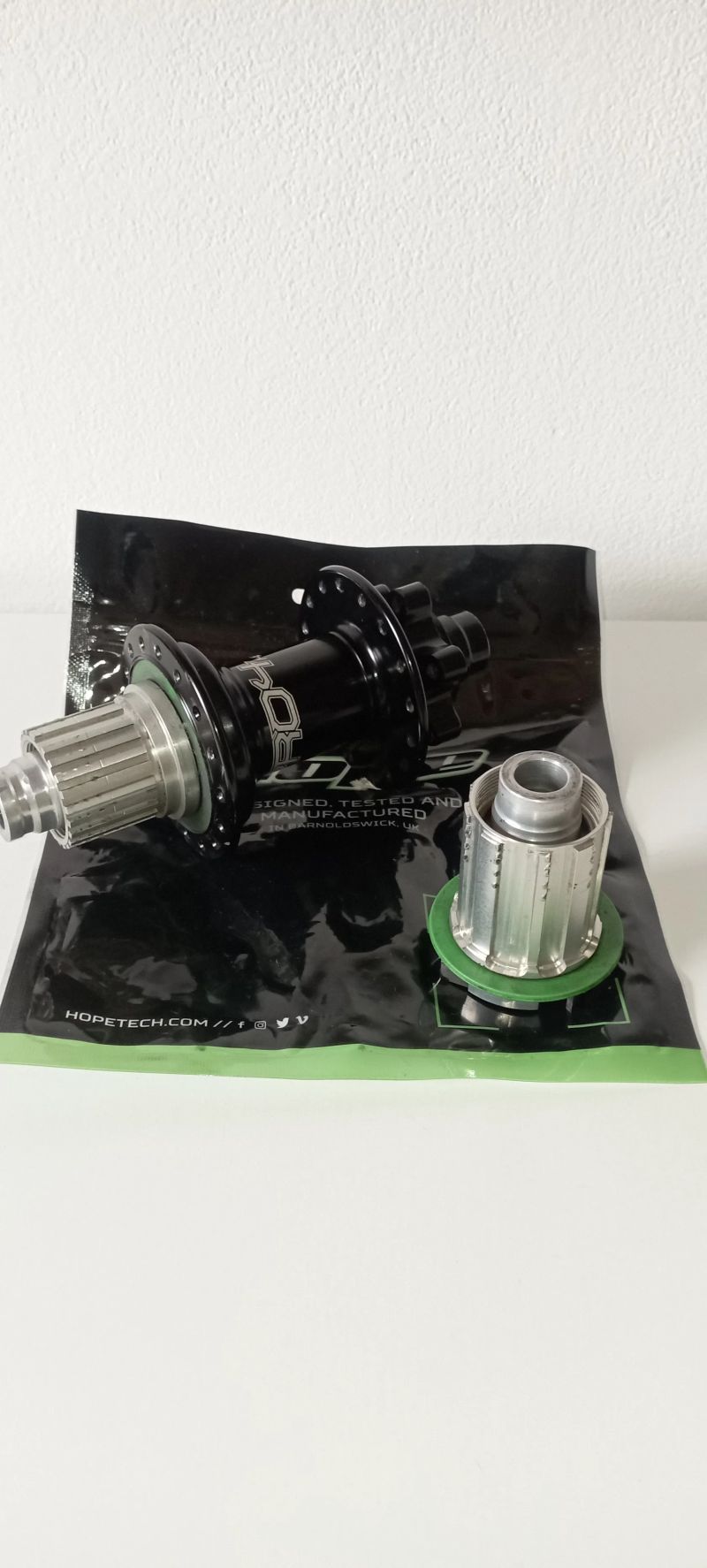 Zadní náboj HOPE PRO 4 148x12