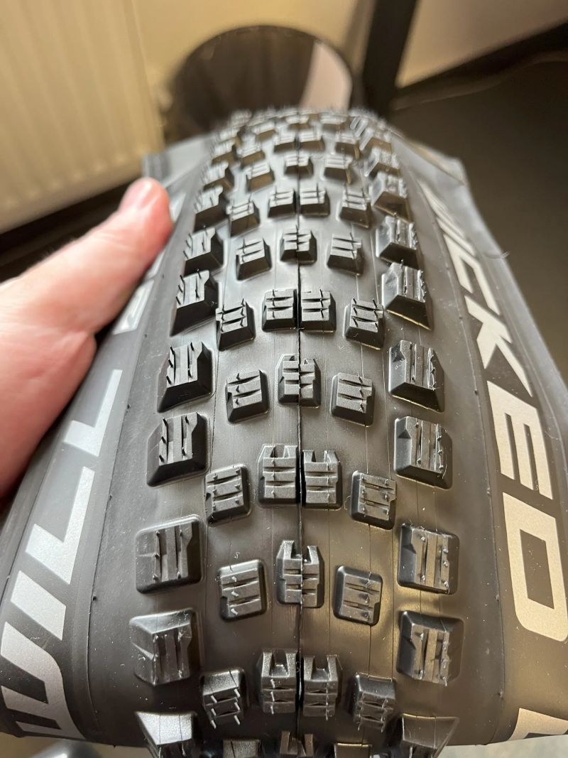 Prodám 2 nové pláště Schwalbe Wicked Will 29 x 2,4" Performance Addix TRL