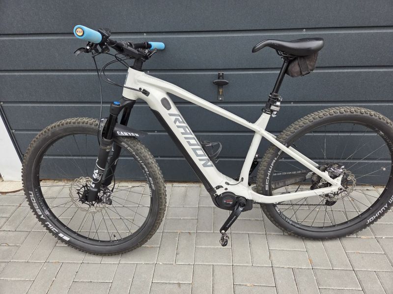 Radon Jealous Hybrid 10.0