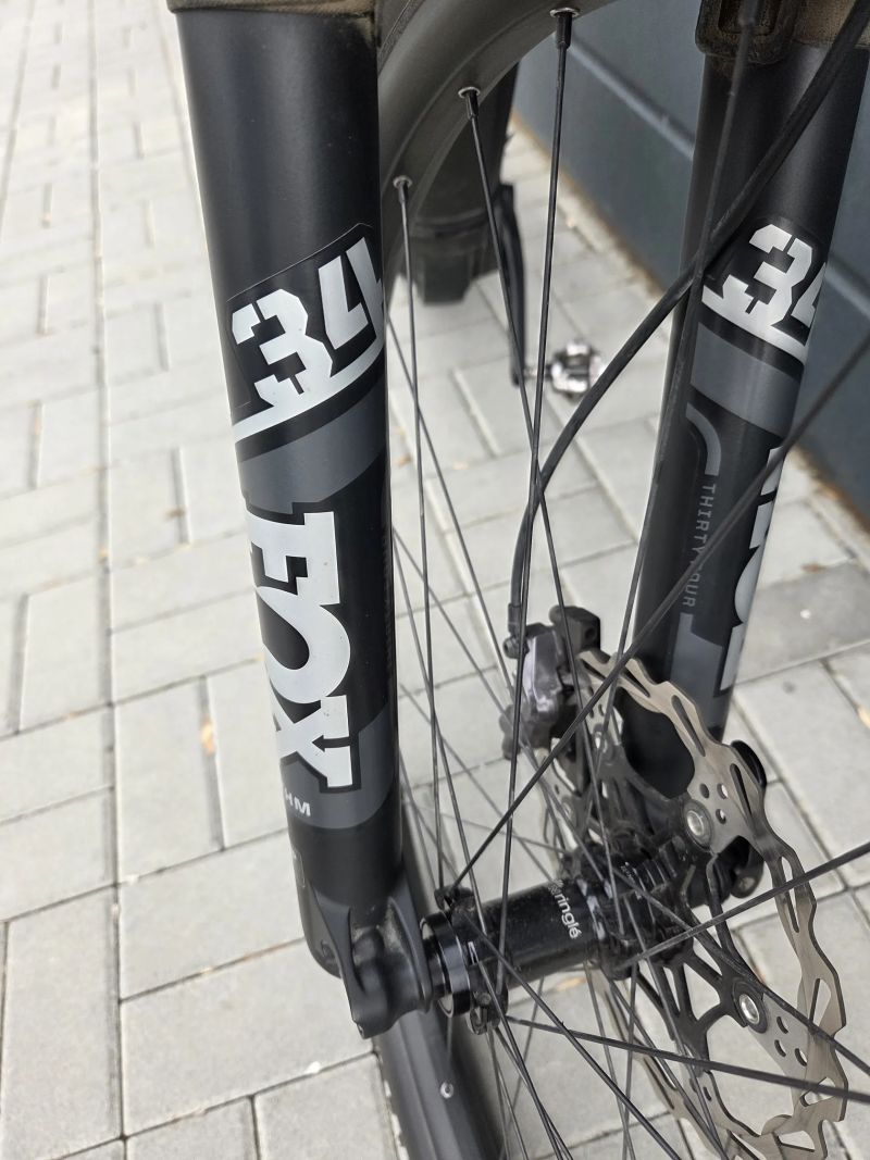 Radon Jealous Hybrid 10.0