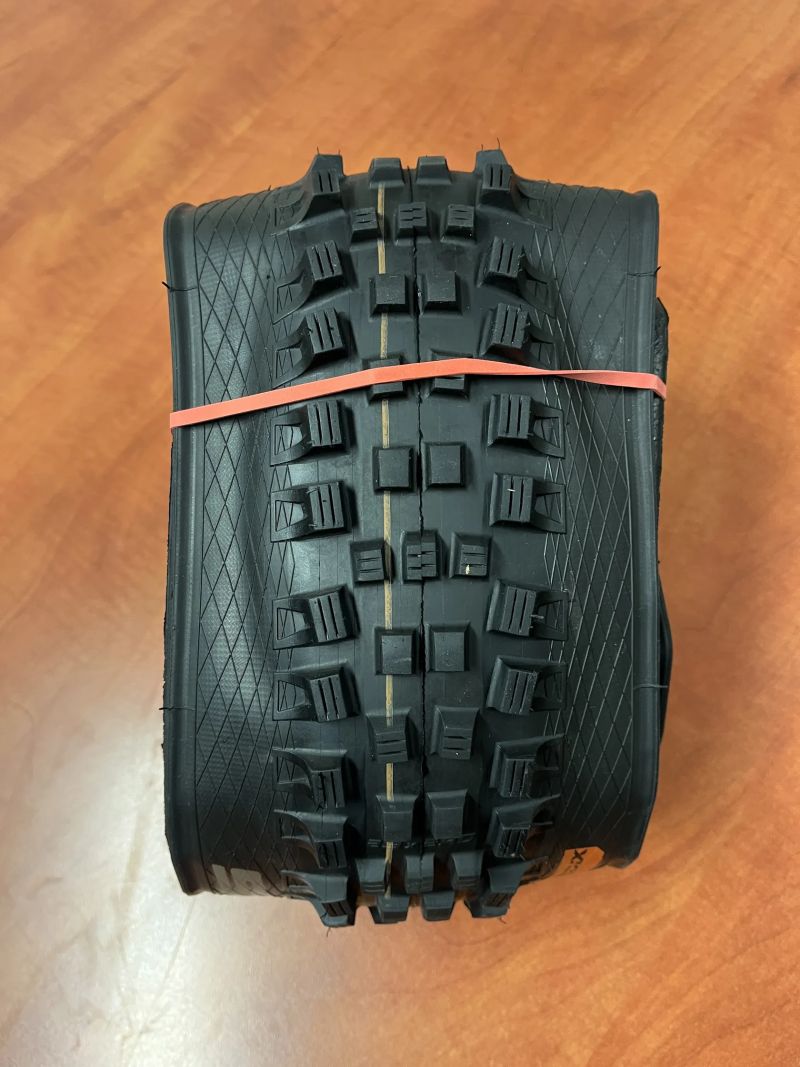 Prodám plášť Schwalbe Magic Marry 29 x 2,4" Super Trail Addix Soft TL-Easy Evo