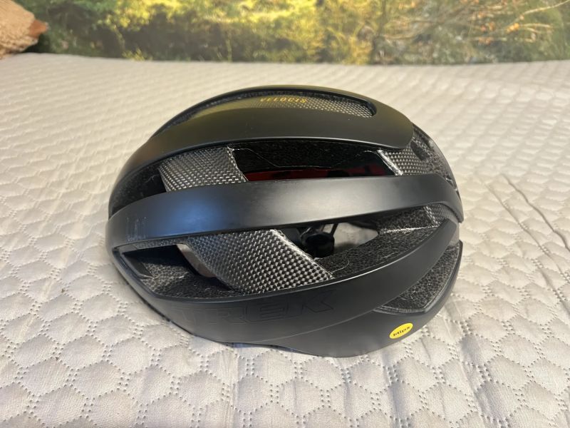 Přilba Trek Velocis MIPS Black