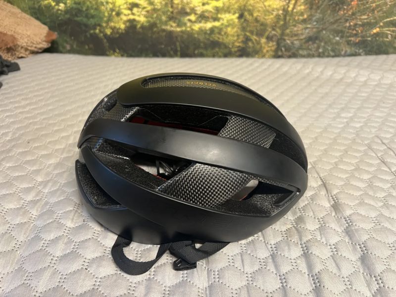 Přilba Trek Velocis MIPS Black