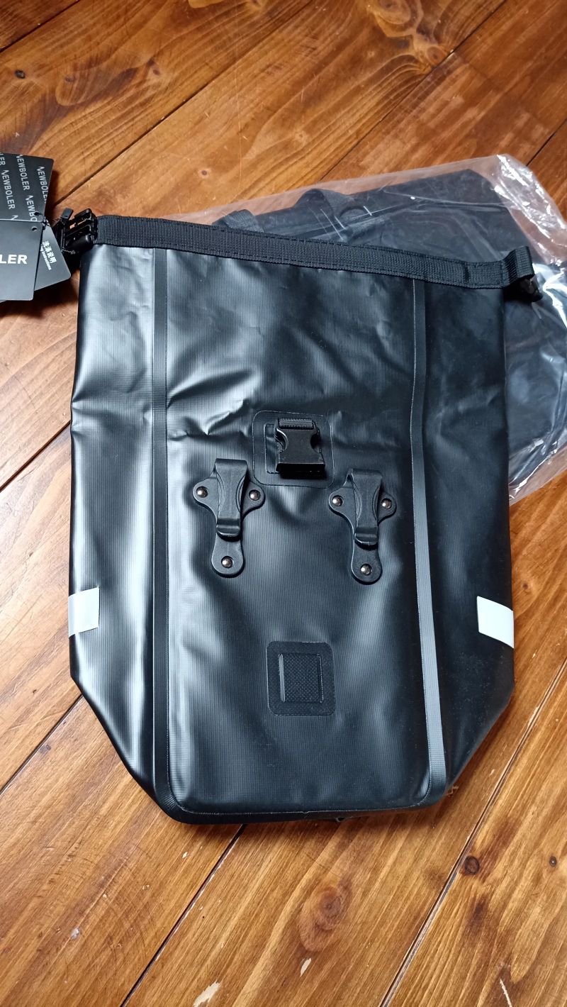 Prodám brašny na kolo NEWBOLER 10L, 2ks