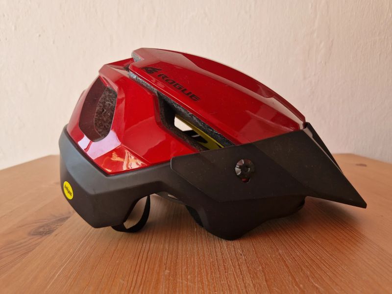 Helma Bluegrass Rogue MIPS, velikost S (52-56cm)