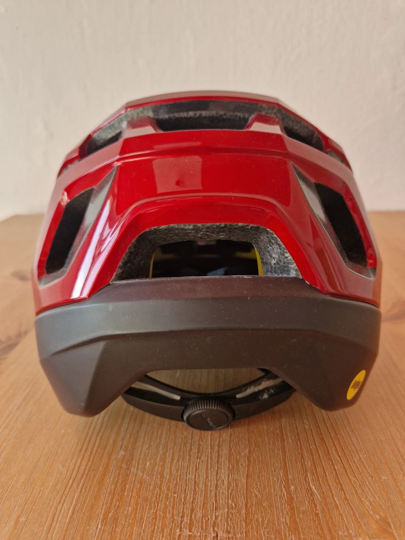 Helma Bluegrass Rogue MIPS, velikost S (52-56cm)