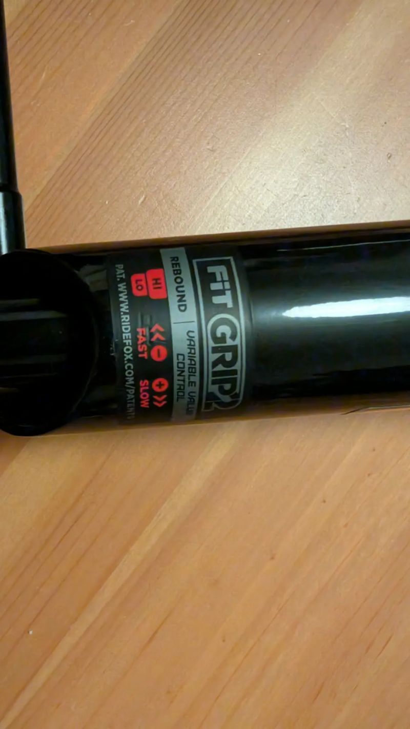 Fox 34 Factory Grip2