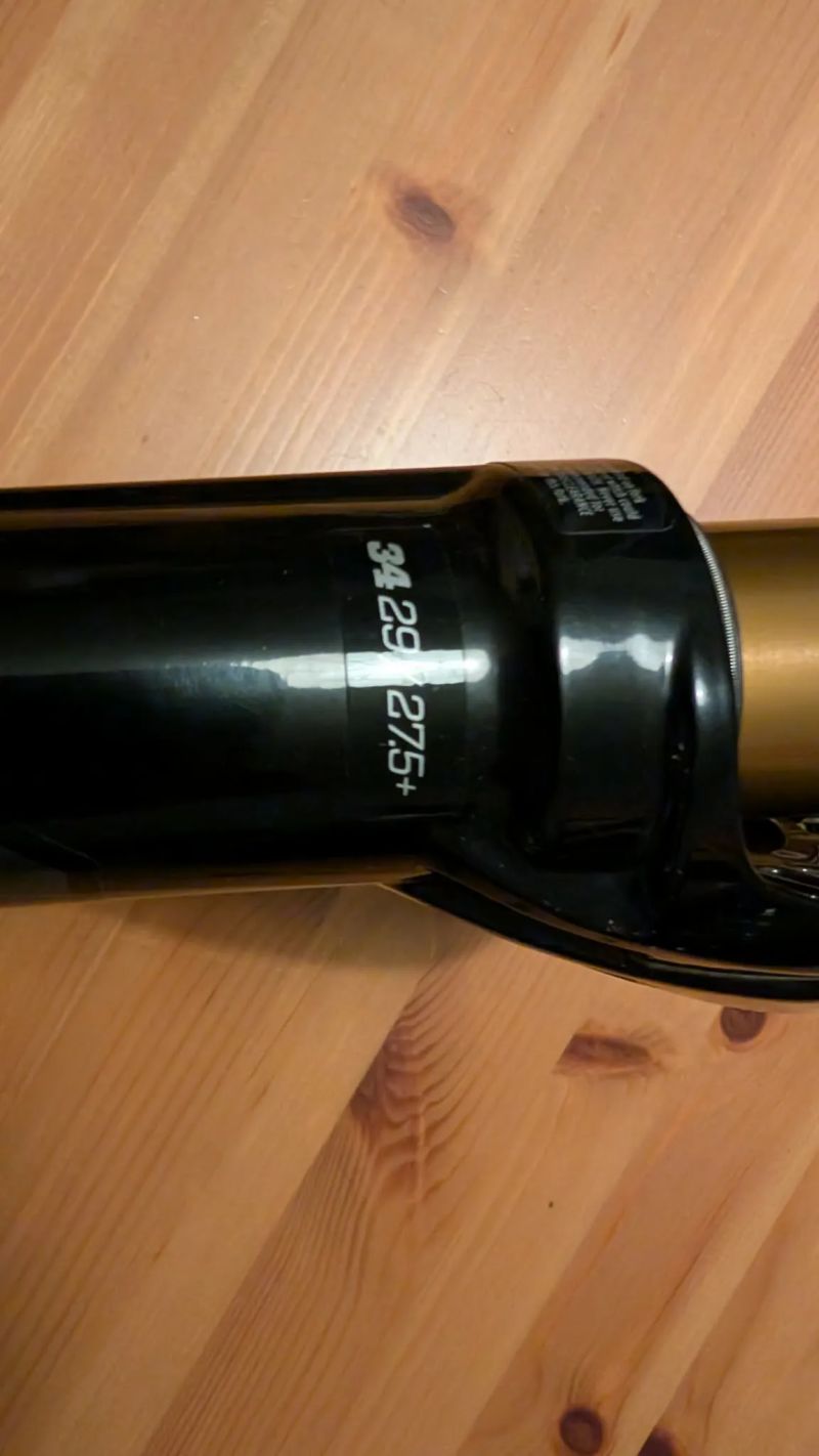 Fox 34 Factory Grip2