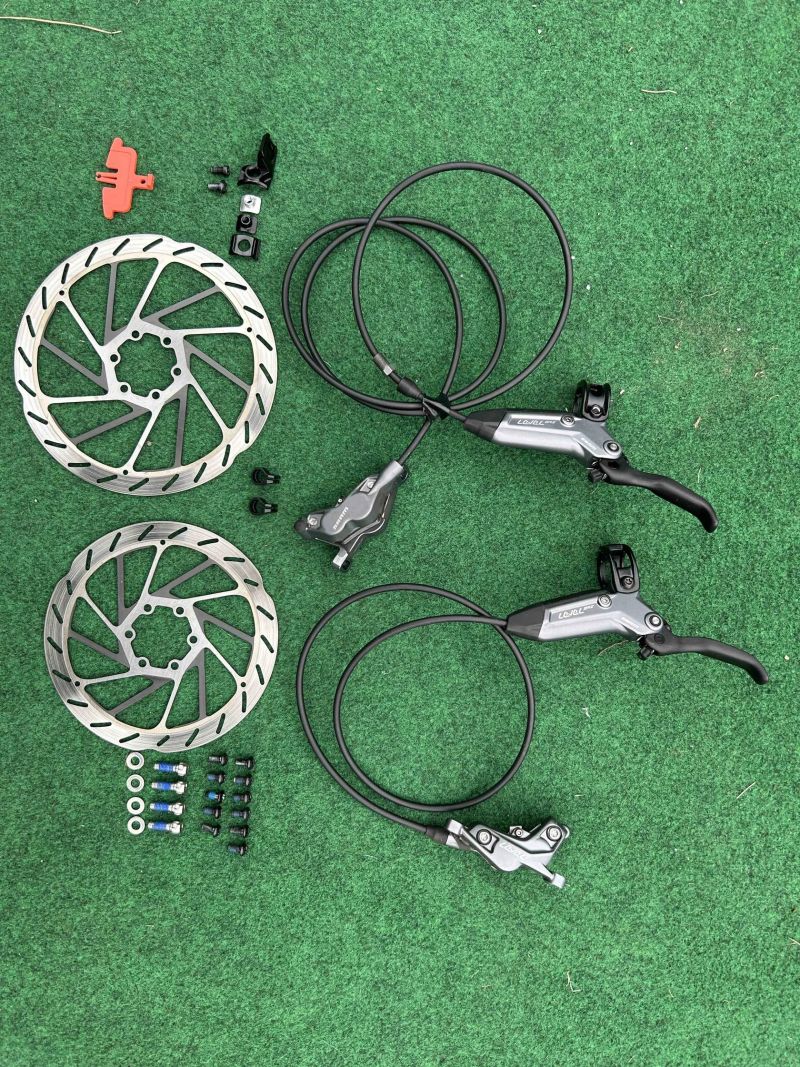 Brzdy Sram Level Stealth Bronze 2x4 píst