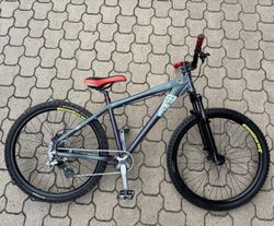 Oldschool dirt Amulet Stiff 2006