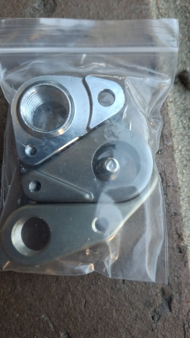 Patka rámu Giant Anthem 2014-2016