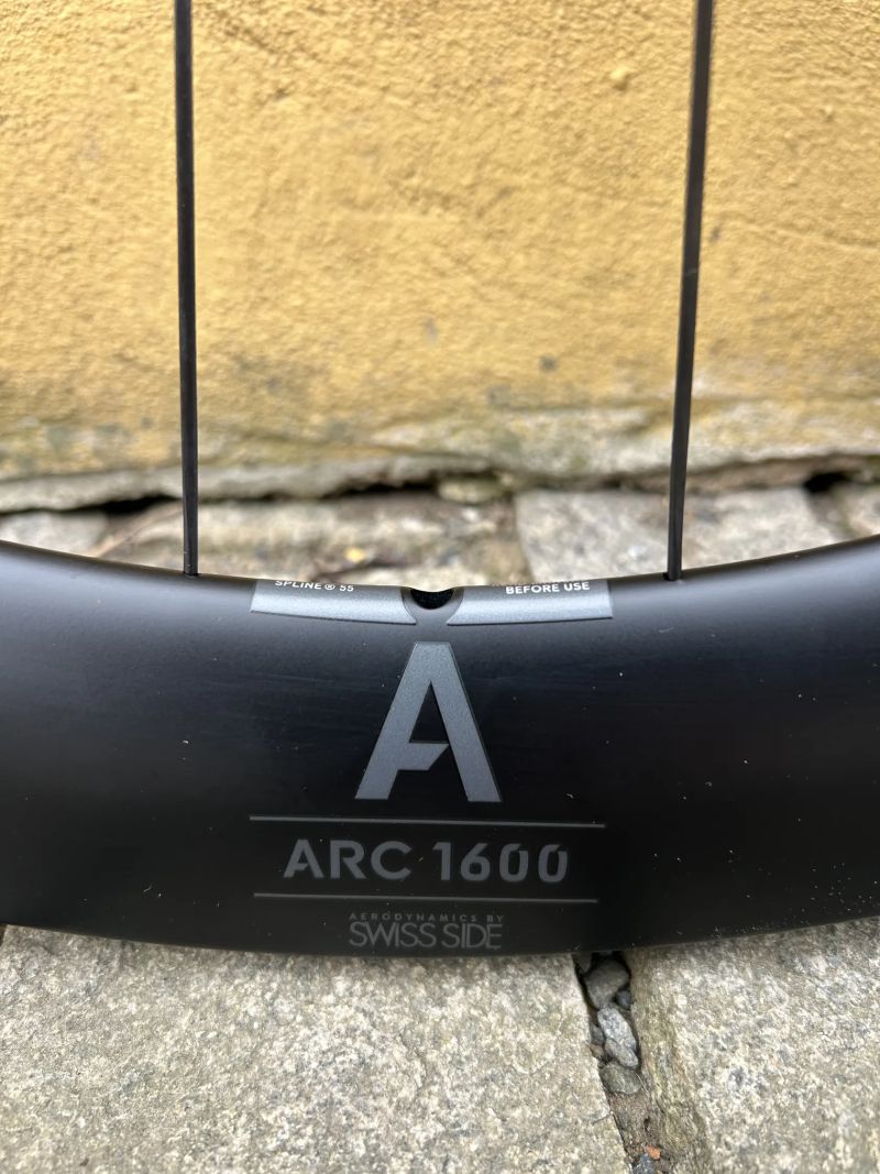 DT Swiss ARC 1600 DB – NOVÁ karbonová kola, záruka + doklad