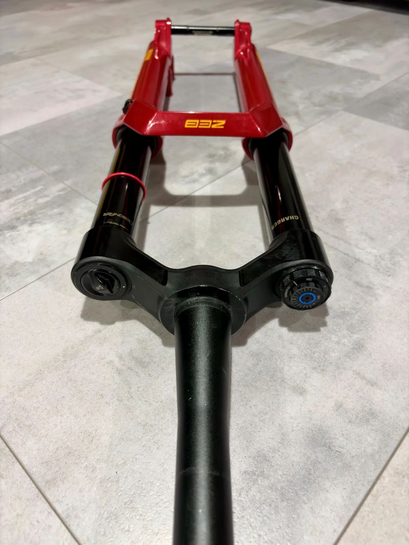 Rock Shox ZEB 3.1 Ultimate 170 i 180 mm po servisu