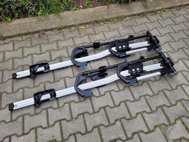 2× Thule UpRide 599 – nosič kol (bez kontaktu s rámem)