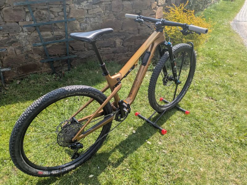 Prodám Canyon Lux Trail CF 7