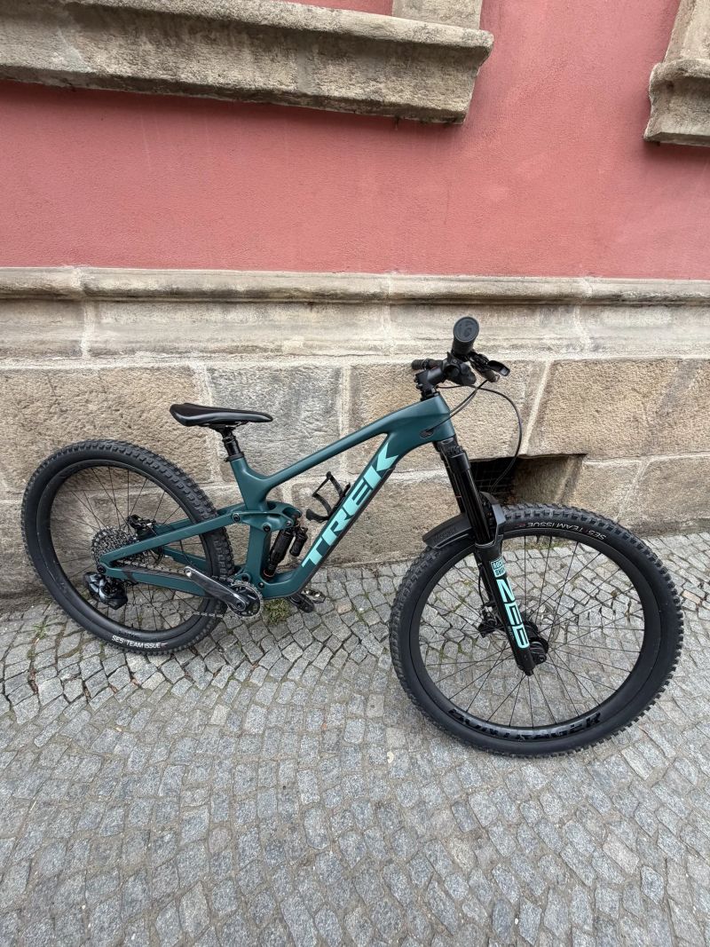 Trek Slash 9.8