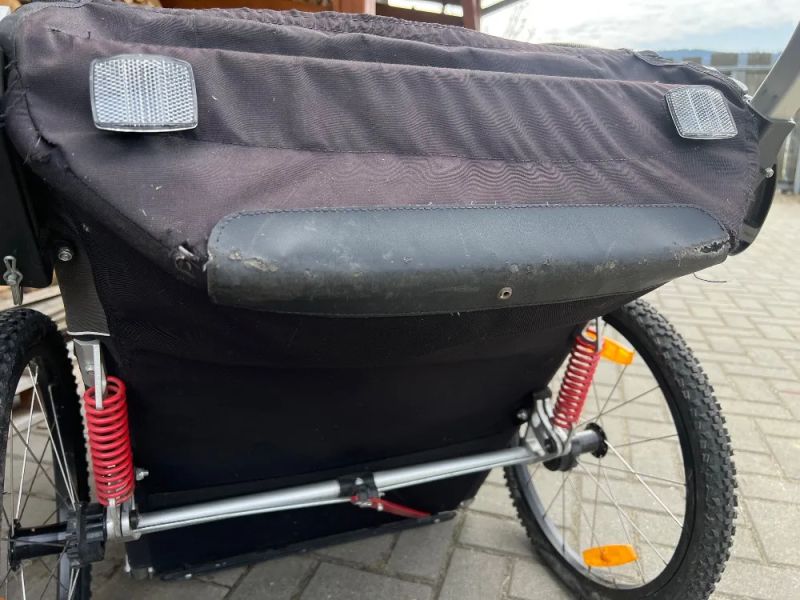 Cyklovozík Burley D’Lite – odpružený vozík & sportovní kočár