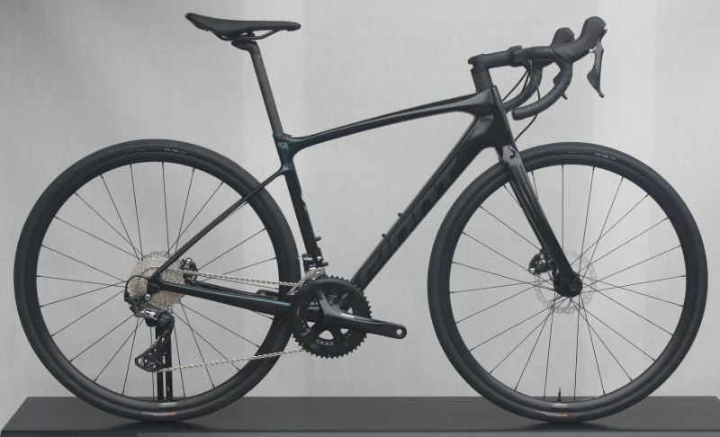 GIANT Defy Advanced 1 Carbon/Starry Night – karbonová endurance silnička - NOVÁ