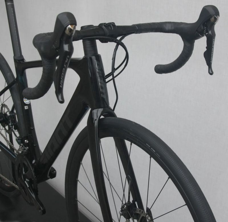 GIANT Defy Advanced 1 Carbon/Starry Night – karbonová endurance silnička - NOVÁ