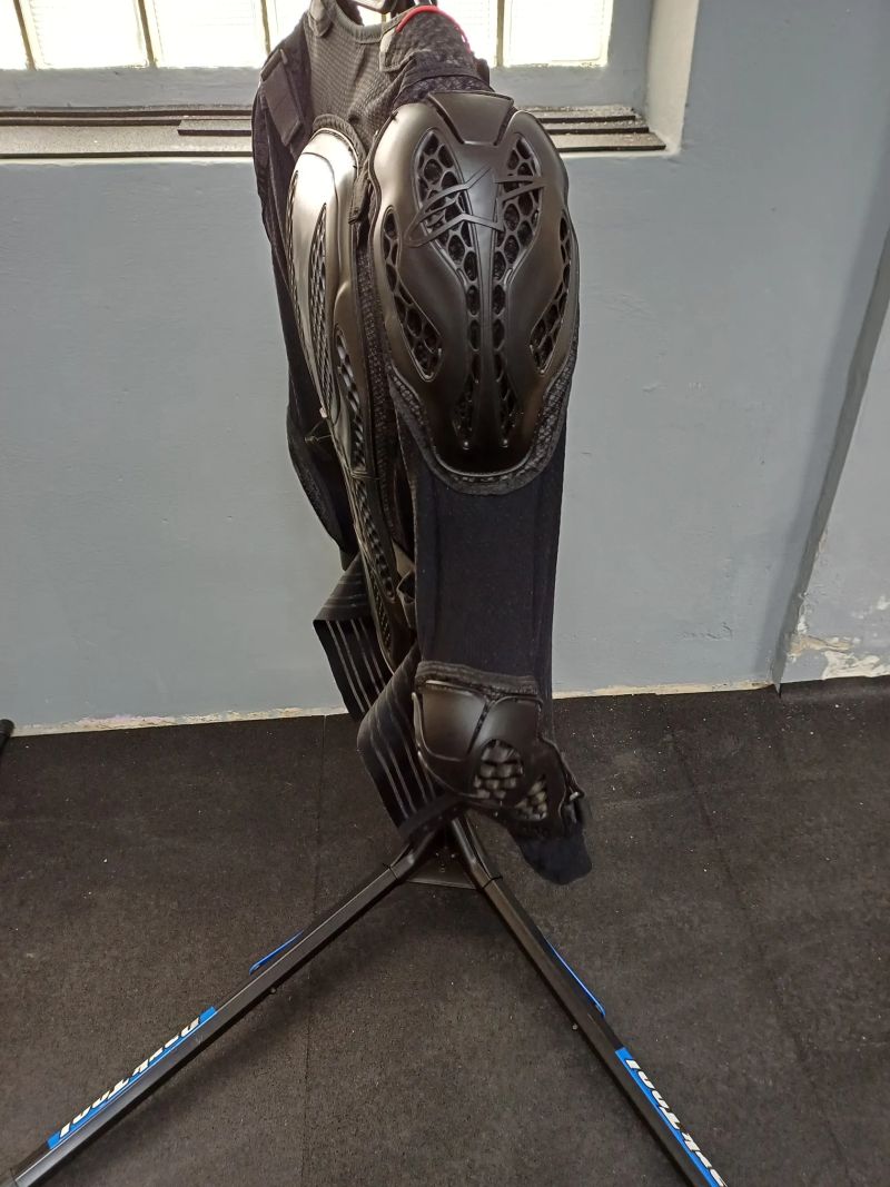 Chráničová vesta Alpinestars