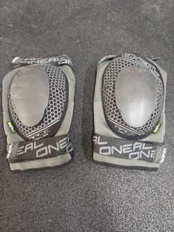 Chrániče kolen ONeal XL