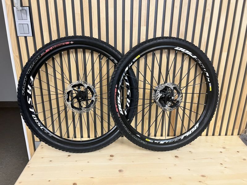 Mavic Cross Ride a Remerx fast disc DHX7330 vč. kotoučů, kazety a pláštů 26"