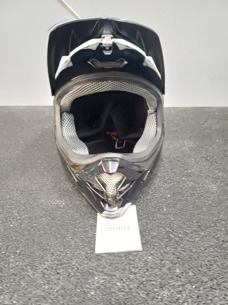 Helma Uvex na DH a Brýle Uvex čiré 