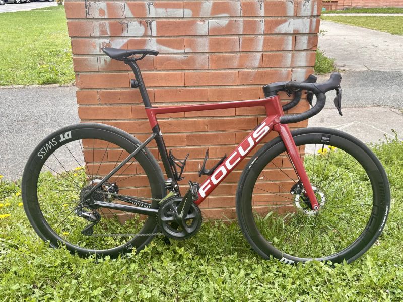 Focus IZALCO MAX – lehká závodní silnička s top výbavou 
