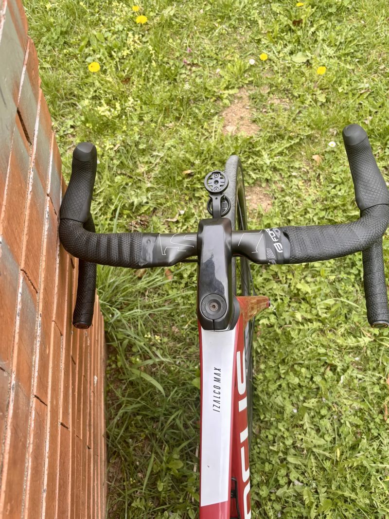 Focus IZALCO MAX – lehká závodní silnička s top výbavou 